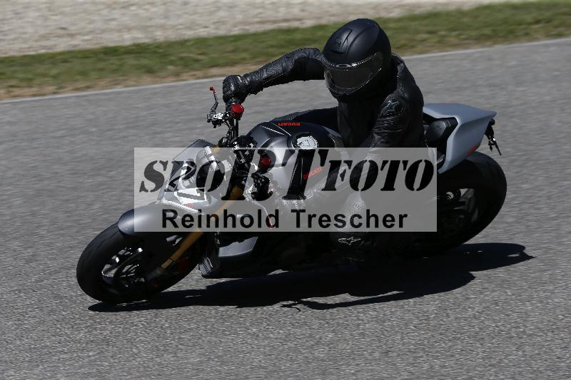 /15 22.05.2026  Plüss Moto Sport  Discover the Bike ADR /Gruppe gelb - Bike 2/27